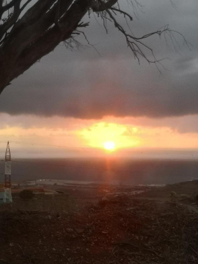 Flor De Loto Romantic Woodhouse Casita Camping Aguatona Bagian luar foto